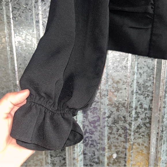 Elegant Black Women's Blazer - Picture 3 of 5